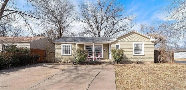 2402 29th St in Lubbock, TX - Building Photo - Building Photo