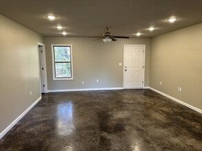 402 Kiersen Ln in Jonesboro, AR - Building Photo - Building Photo