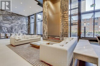 117 Broadway Ave in Toronto, ON - Building Photo - Building Photo