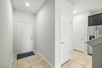 9210 Hillcroft Dr in Riverview, FL - Building Photo - Building Photo