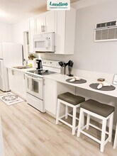 201 Columbus Pkwy-Unit -Unit C.1316440 in Hollywood, FL - Building Photo - Building Photo