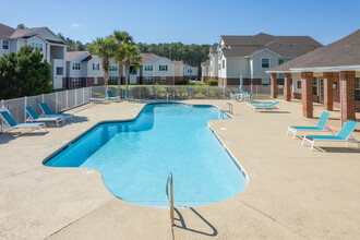 Royal Point Apartments in Kingsland, GA - Building Photo - Building Photo