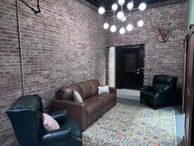 14 N Main St, Unit Executive on Main in Madisonville, KY - Building Photo