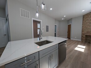 442 W Belden Ave in Chicago, IL - Building Photo - Building Photo
