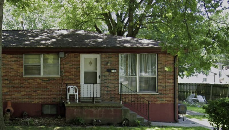 111 E Madison St in O'Fallon, IL - Building Photo