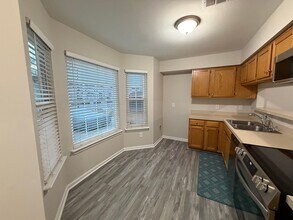 3004 Glastonbury Cir in Virginia Beach, VA - Building Photo - Building Photo