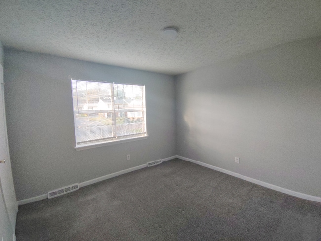 4 Ferguson Dr in Lynchburg, VA - Building Photo - Building Photo