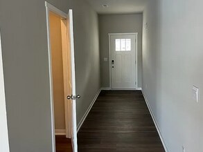 355 Ember Dr in Waukee, IA - Building Photo - Building Photo