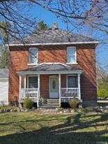 71271 McVicar Rd in Bruce Township, MI - Building Photo