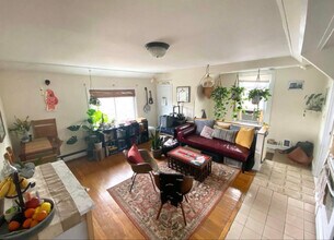 9 Cedar St in Cambridge, MA - Foto de edificio - Building Photo