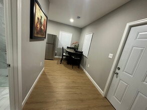 2608 Village Ln in Silver Spring, MD - Foto de edificio - Building Photo