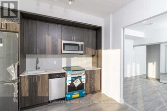 1-801 Cardiff Rd in Toronto, ON - Building Photo - Building Photo