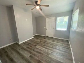 239 Laws Ln in Ormond Beach, FL - Building Photo - Building Photo