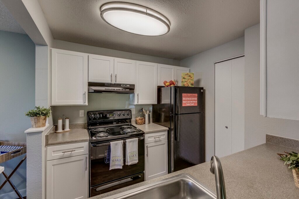 Cedar Crest Apartments Beaverton, OR Apartments