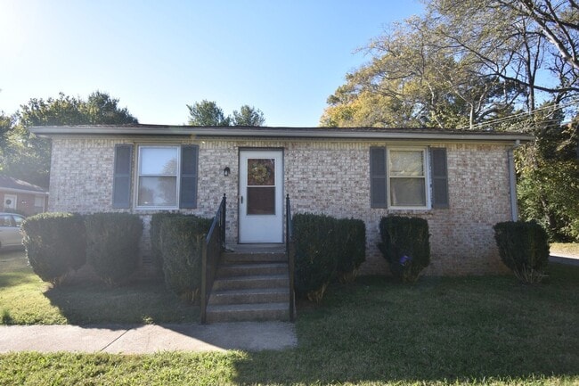 property at 1807 Maymont Dr