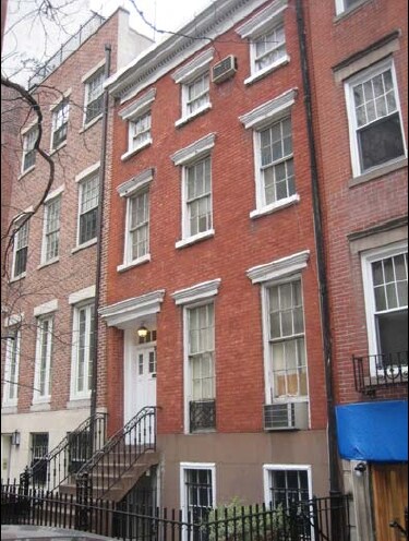 2 Family Townhome in New York, NY - Building Photo