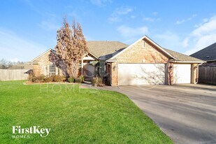 3113 Highland Glen, Unit 3425 in Norman, OK - Building Photo