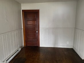 811 St Louis Ave in Excelsior Springs, MO - Building Photo - Building Photo
