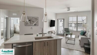 560 Jack Clift Blvd in Madison, AL - Building Photo - Building Photo