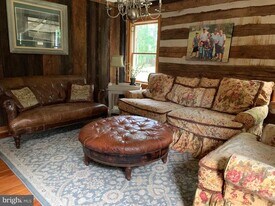 23171 Carters Farm Ln in Middleburg, VA - Building Photo