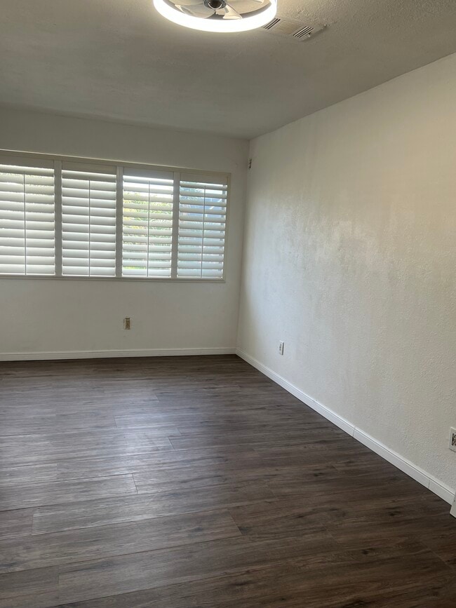 property at 27161 Royce Ln