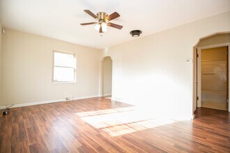 1618 Wayne St in Toledo, OH - Building Photo - Building Photo
