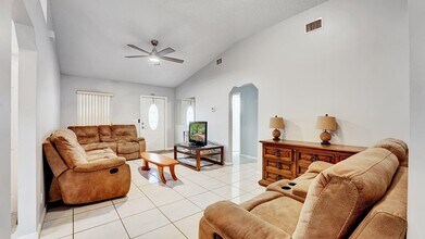 339 NW 5th Ave in Delray Beach, FL - Building Photo - Building Photo