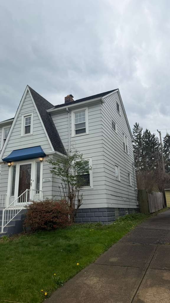 10006 Plymouth Ave in Garfield Heights, OH - Building Photo - Building Photo