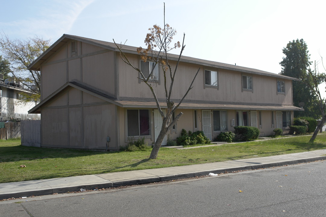 2890-2896 Determine Dr in Atwater, CA - Building Photo