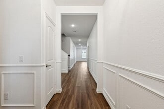 2412 Rooster Ln in Northlake, TX - Foto de edificio - Building Photo