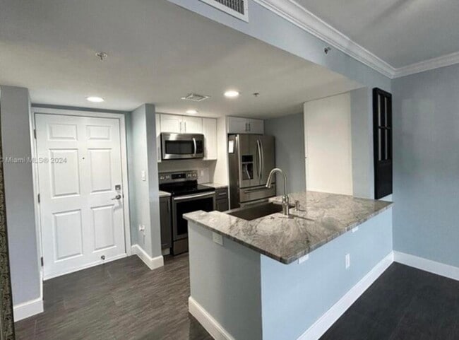 property at 1801 N Flagler Dr