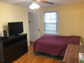 13 Merklin Ave in West Orange, NJ - Building Photo - Building Photo