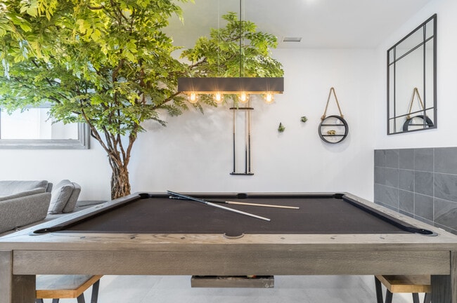 4107 R. Saint-Denis
