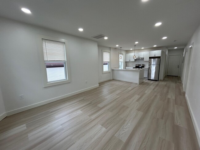 19 Watson Ave, Unit 3 in Worcester, MA - Building Photo - Building Photo
