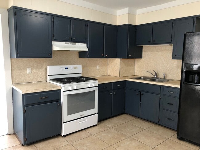 1615 Genesee St in Hamilton Township, NJ - Building Photo - Building Photo