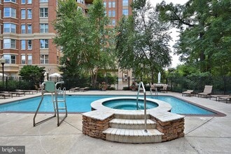 11776 Stratford House Pl-Unit -503 in Reston, VA - Building Photo - Building Photo