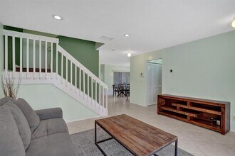 1726 SW 110th Terrace in Davie, FL - Building Photo - Building Photo