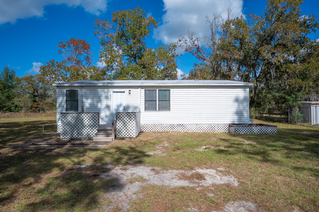 6551 W Shalom Ct in Homosassa, FL - Building Photo