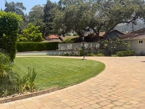 1918 Highland Oaks Dr in Arcadia, CA - Building Photo - Building Photo