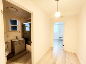 299 Rhine St in Daly City, CA - Foto de edificio - Building Photo