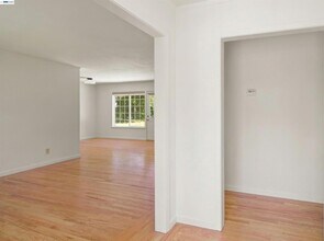 72 Orchard Ct in Alamo, CA - Building Photo - Building Photo