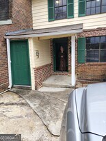 782 Dunaire Way in Jonesboro, GA - Building Photo