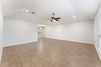 7346 Odinglen Dr in Houston, TX - Building Photo - Building Photo