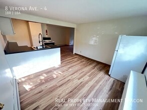 8 Verona Ave in Hanover, NH - Building Photo - Building Photo