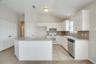 9708 Avenue U - B Ave in Lubbock, TX - Building Photo - Building Photo