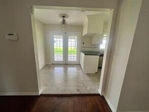 3035 Guese Rd in Houston, TX - Building Photo - Building Photo