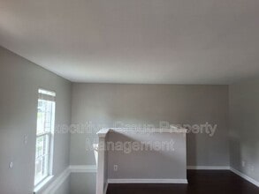 204 Adena Loop in Radcliff, KY - Building Photo - Building Photo