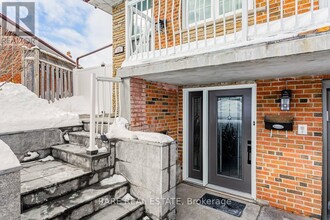 22 Bamford Crescent in Toronto, ON - Building Photo - Building Photo