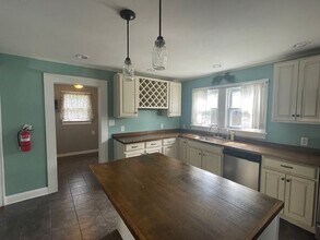 20 Colfax St in Toms River, NJ - Building Photo - Building Photo
