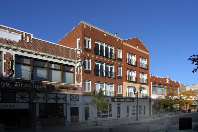 4736-4738 Lincoln Ave